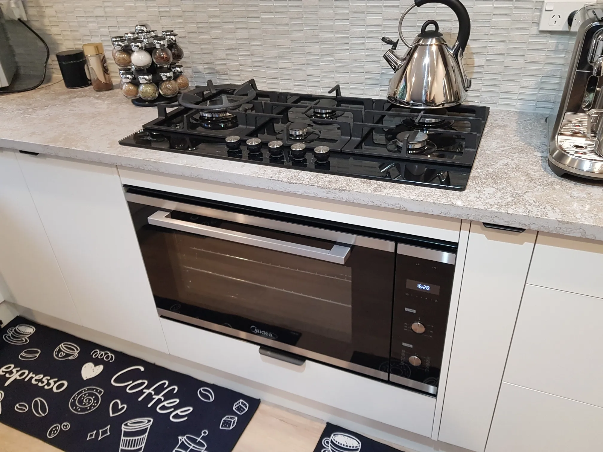 Photo of a kitchen